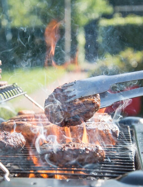 barbecue materialen.jpg