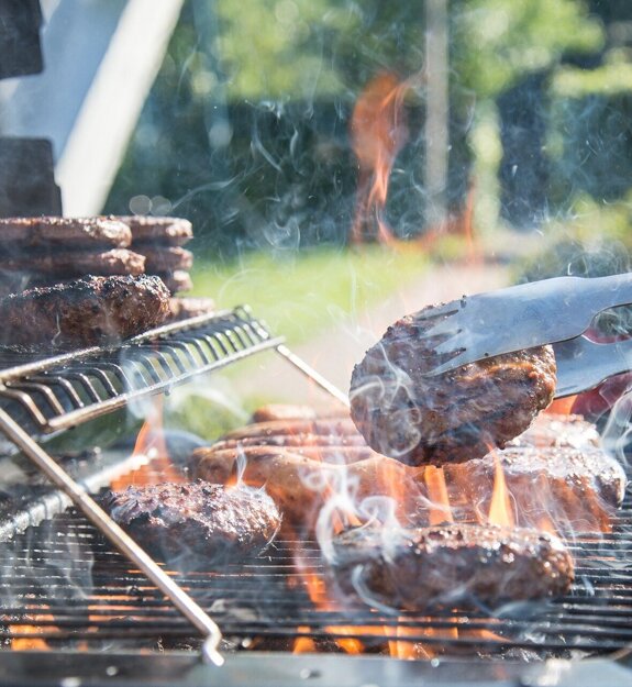 barbecue materialen.jpg